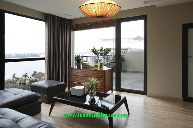 An outdoor spacious terrace apartment with 1-bedroom rentals in Westlake-Tay Hon